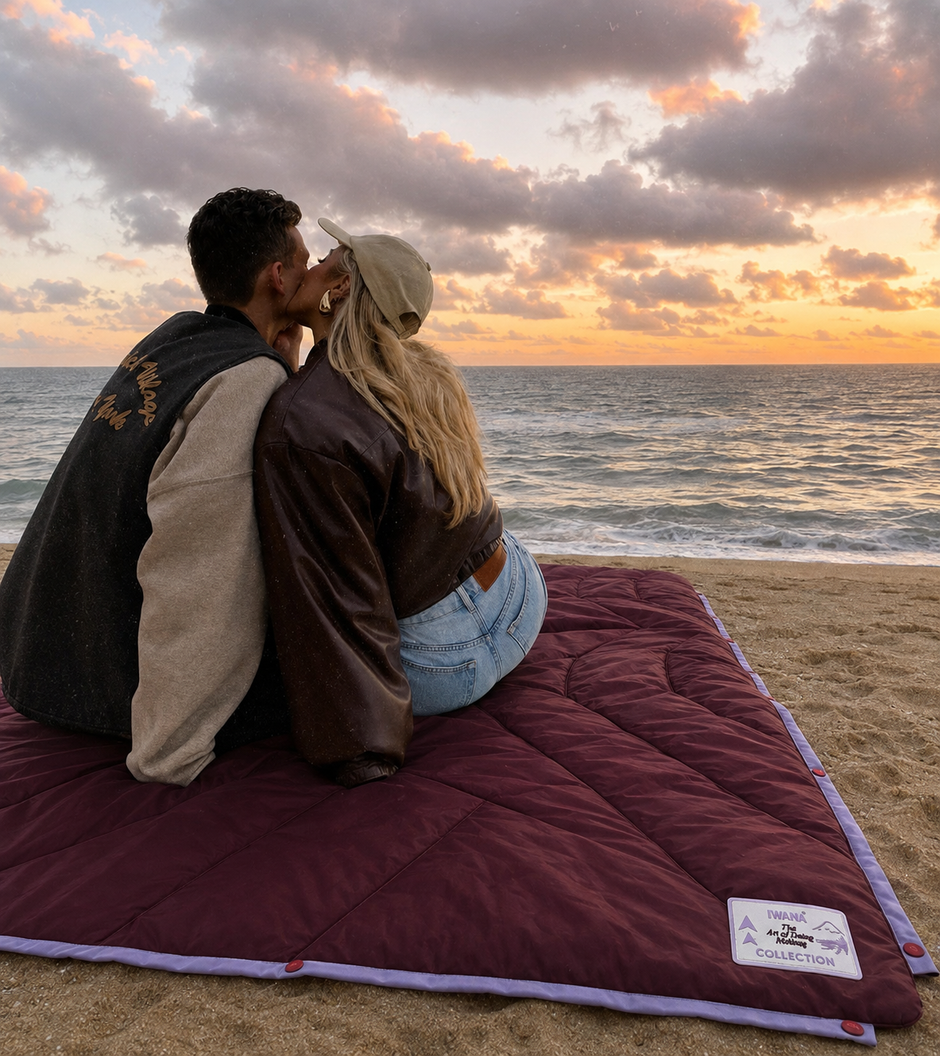 IWANA After Hours™ 4-in-1 outdoor blanket — pre-order product image 3